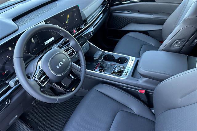 New 2025 Kia Carnival SX Prestige image 10