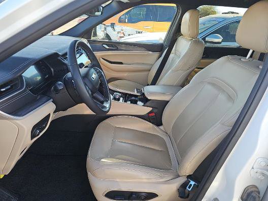 Used 2023 Jeep Grand Cherokee L Limited w/ Black Appearance Package RWD image 26