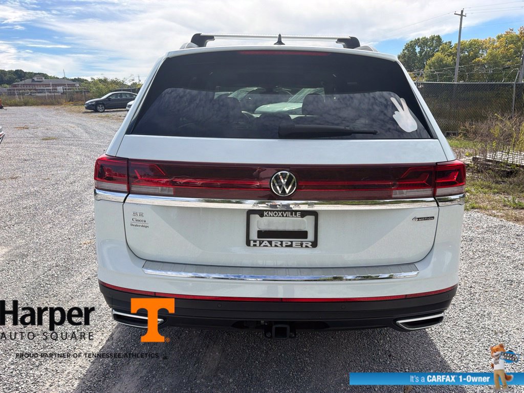 Used 2024 Volkswagen Atlas SE w/ Panoramic Sunroof Package AWD/4WD image 4
