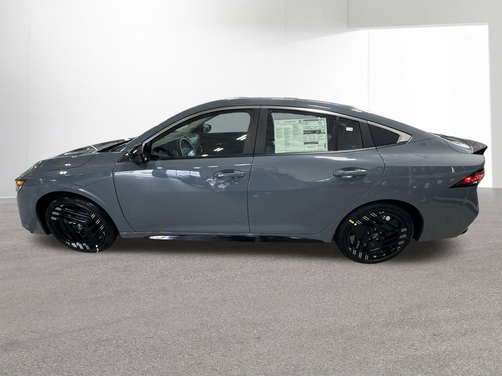 New 2026 Nissan Sentra SR w/ SR Premium Package FWD image 36