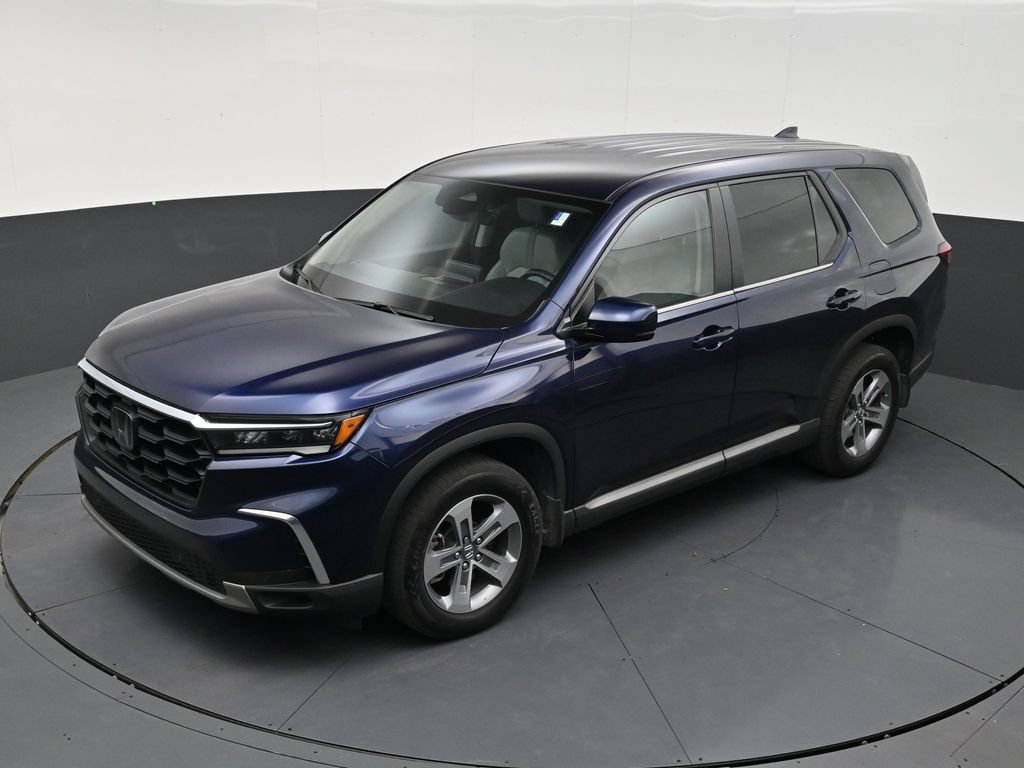 Used 2025 Honda Pilot EX-L image 10