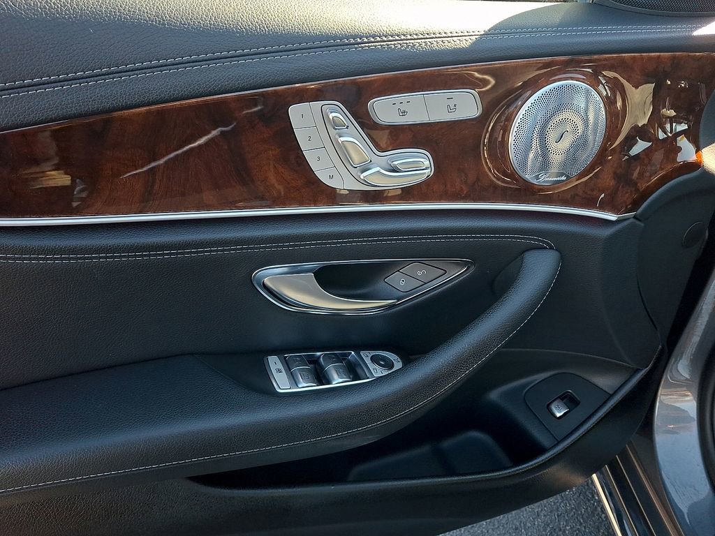 Used 2017 Mercedes-Benz E 300 4MATIC image 12