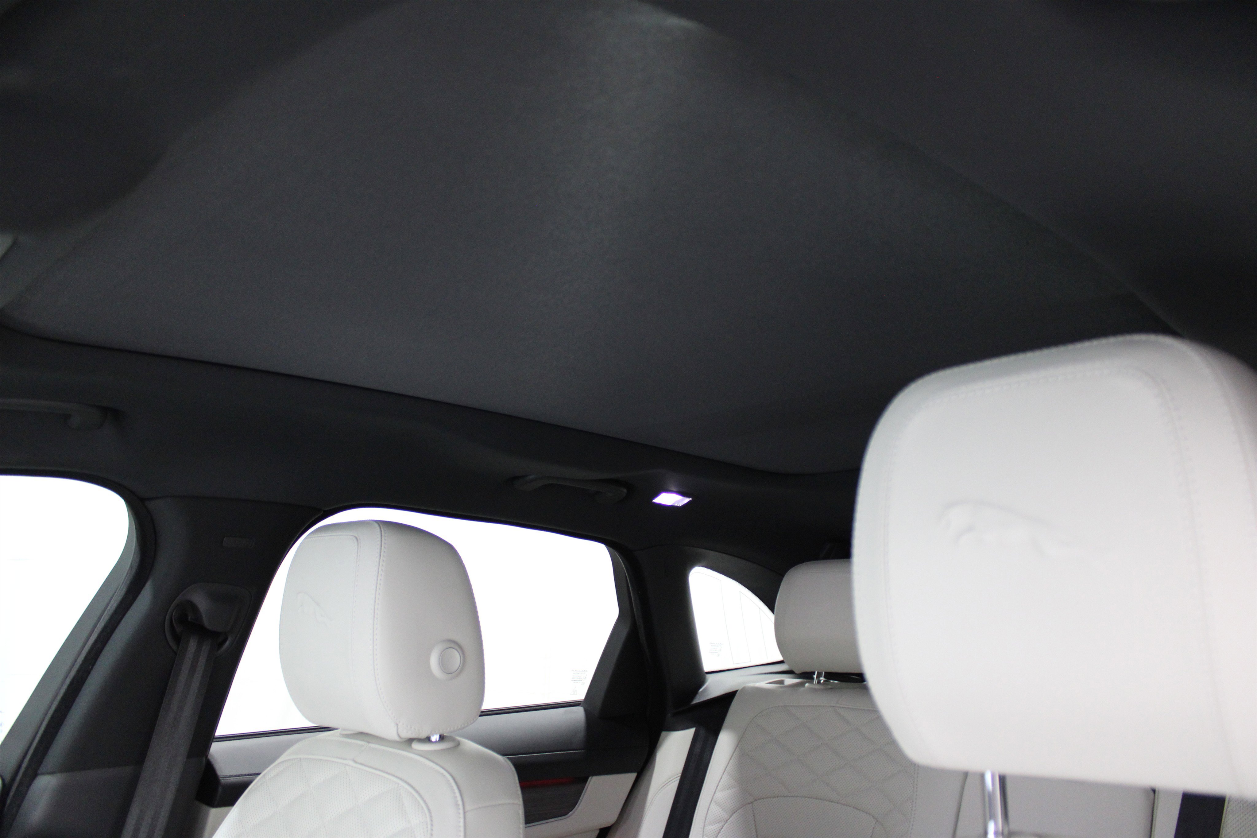 Used 2022 Jaguar F-PACE S image 27