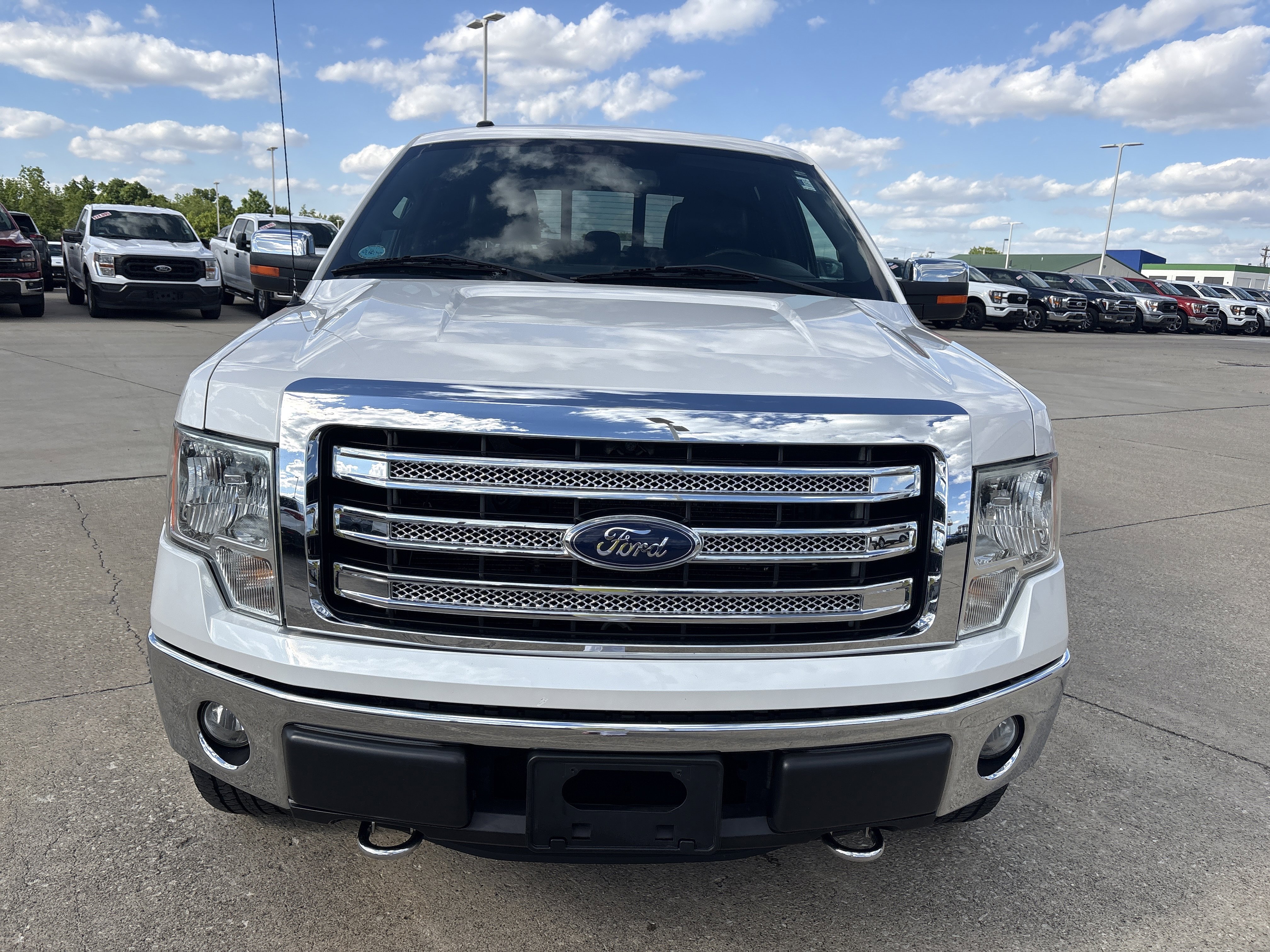 Used 2013 Ford F150 Lariat w/ Lariat Chrome Pkg AWD/4WD image 2