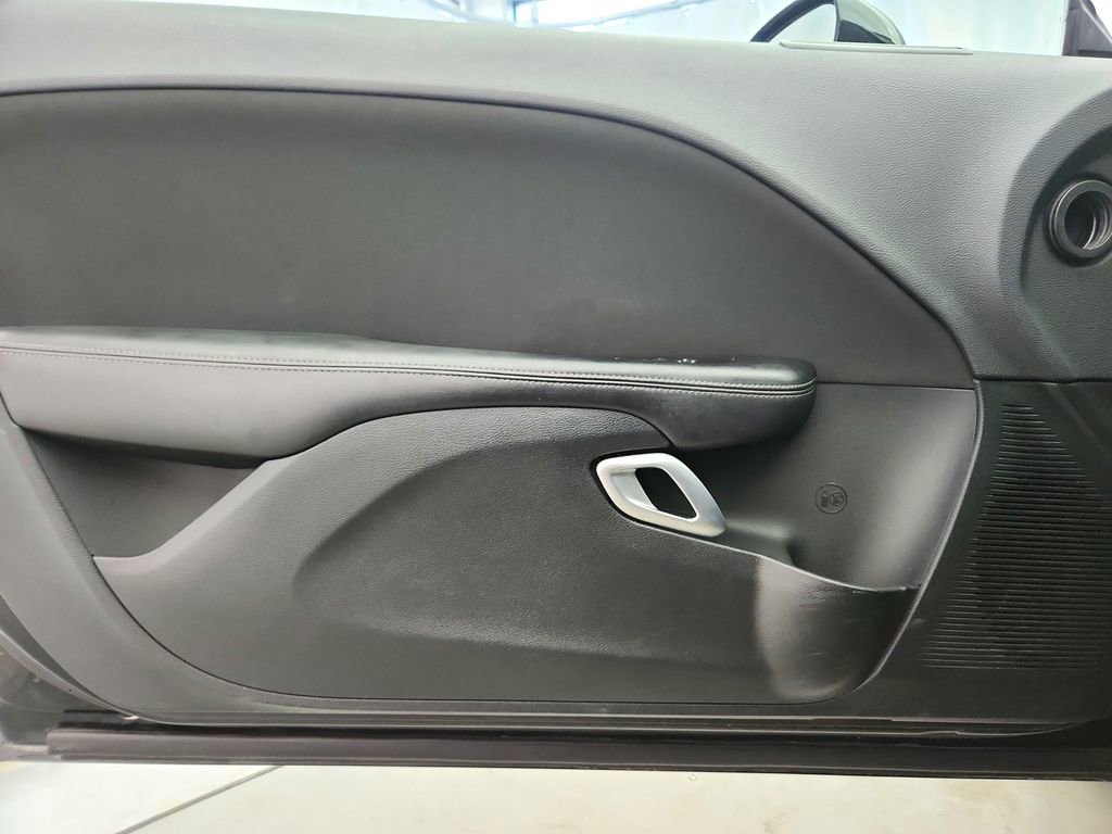 Used 2016 Dodge Challenger R/T image 23