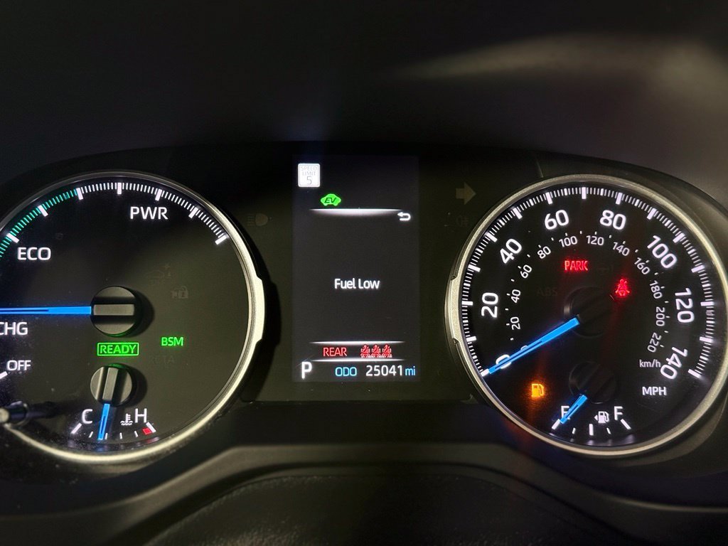 Used 2022 Toyota RAV4 XLE w/ Convenience Package AWD/4WD image 13