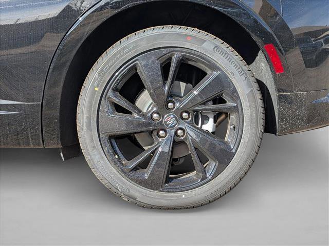 New 2026 Buick Envision Sport Touring image 10