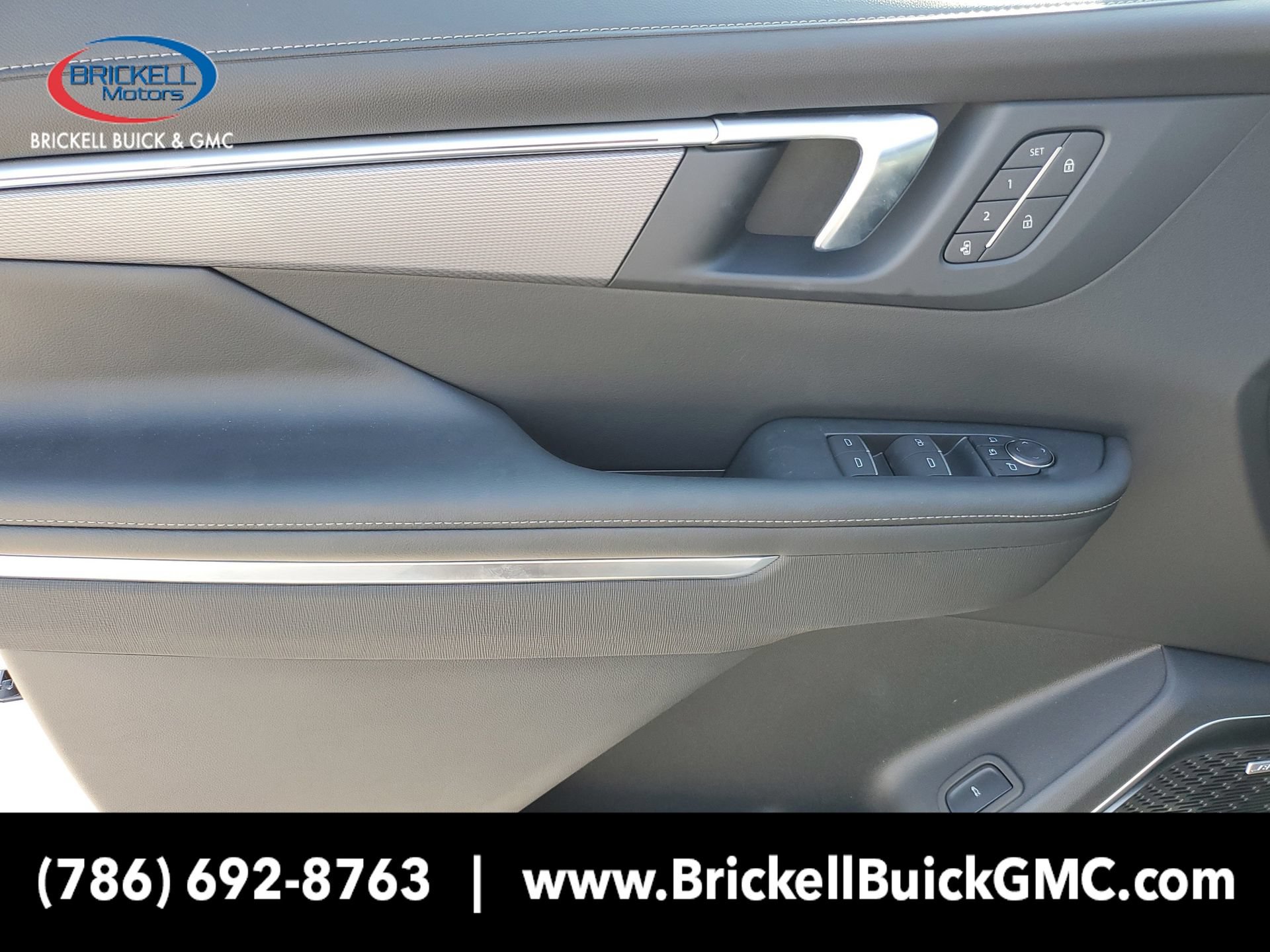New 2025 Buick Enclave Sport Touring w/ Power Package FWD image 18