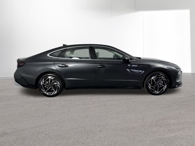 New 2026 Hyundai Sonata SEL FWD image 33
