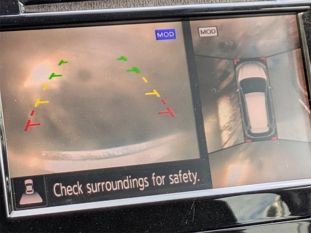 Used 2018 Nissan Rogue SV w/ Premium Package image 21