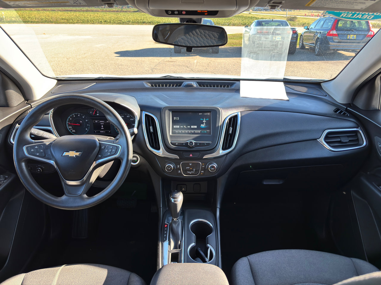 Used 2018 Chevrolet Equinox LT image 12