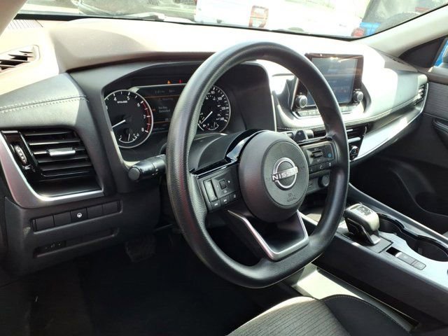 Used 2022 Nissan Rogue SV AWD/4WD image 8