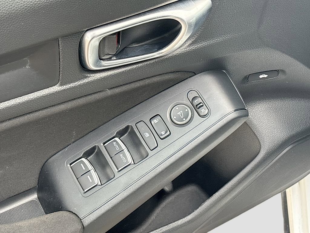 Used 2023 Honda Civic Sport image 17