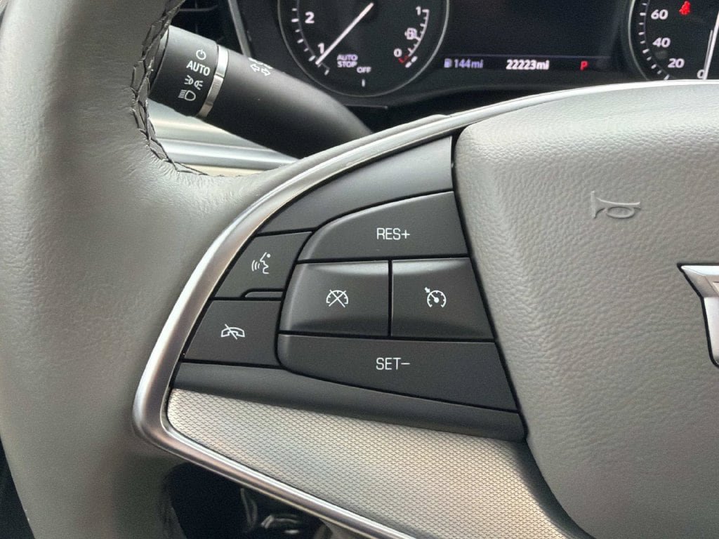 Used 2024 Cadillac XT5 Premium Luxury w/ Technology Package FWD image 18