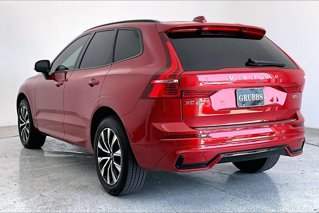 Certified 2024 Volvo XC60 B5 Plus w/ Protection Package Premier AWD/4WD image 15