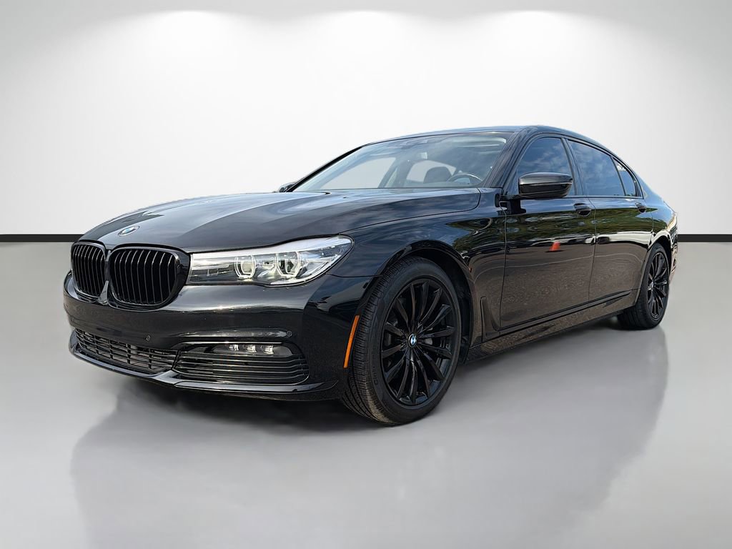 Used 2018 BMW 740i image 7