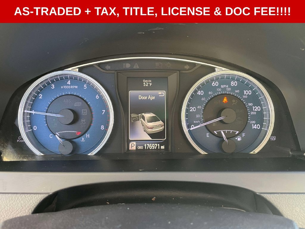 Used 2016 Toyota Camry LE w/ Moonroof Package FWD image 25