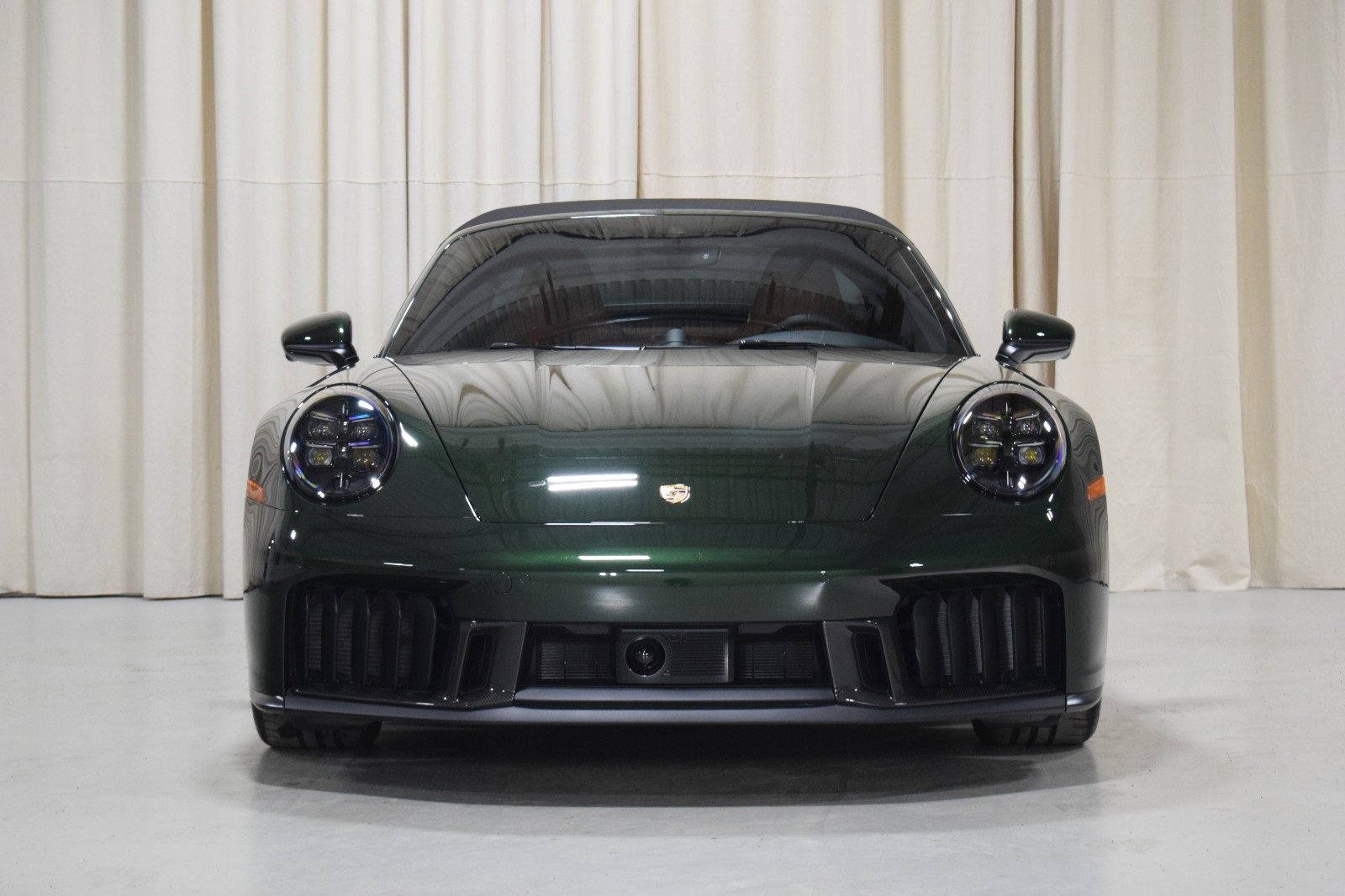 Used 2026 Porsche 911 Targa 4 GTS image 9