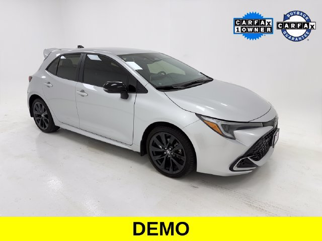 Used 2026 Toyota Corolla XSE FWD image 1