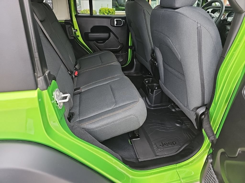 Used 2026 Jeep Wrangler Unlimited Sport AWD/4WD image 23