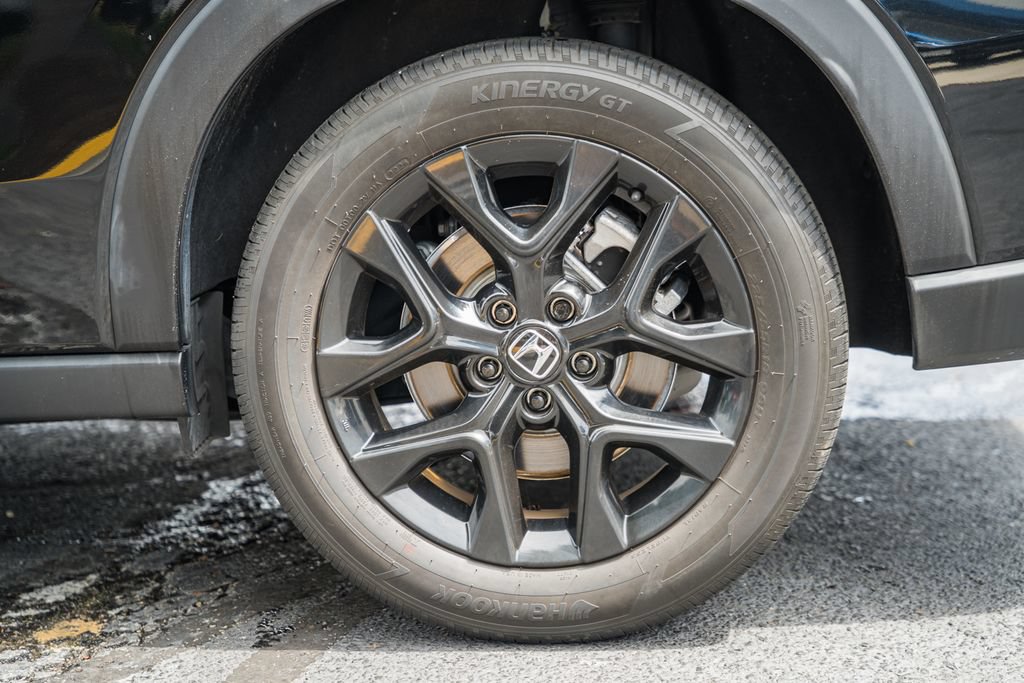 Used 2025 Honda HR-V Sport image 16
