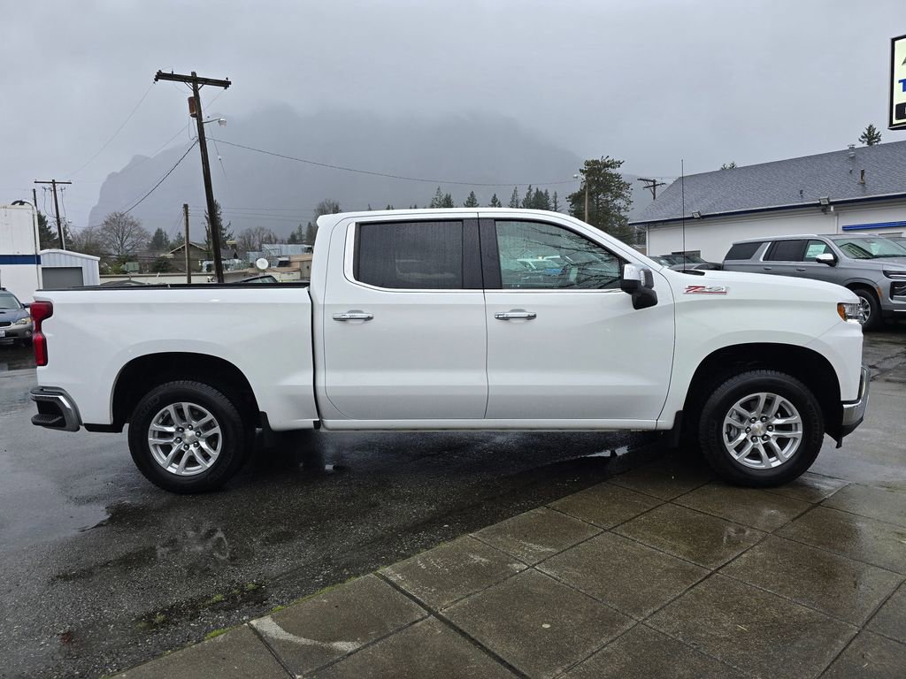 Used 2021 Chevrolet Silverado 1500 LTZ w/ Z71 Off-Road Package AWD/4WD image 4