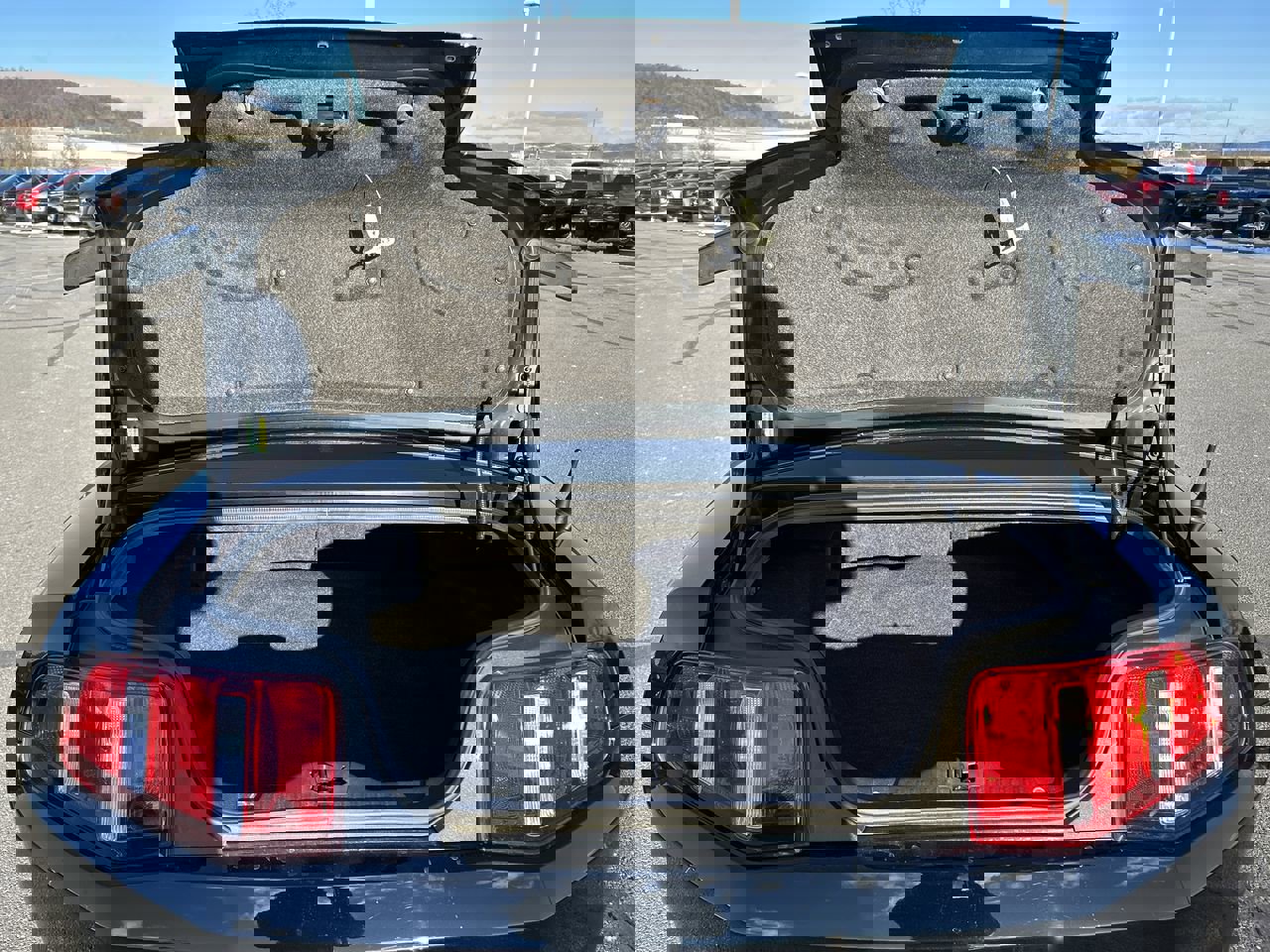 Used 2011 Ford Mustang GT Premium image 16