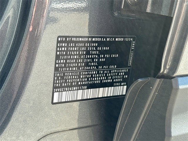 Used 2025 Volkswagen Taos SE image 33