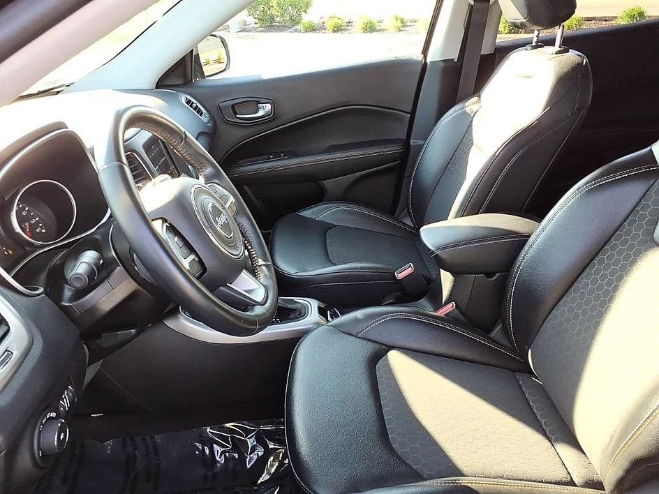 Used 2019 Jeep Compass Latitude AWD/4WD image 14