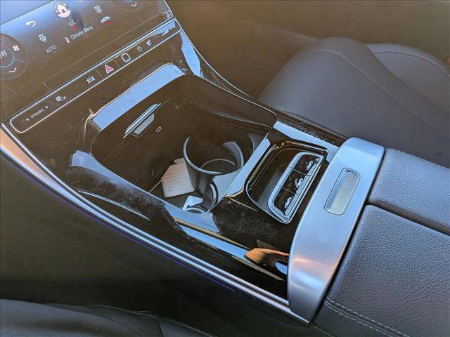 Used 2024 Mercedes-Benz CLE 300 4MATIC Cabriolet image 11