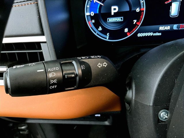 Used 2024 Mitsubishi Outlander SEL AWD/4WD image 30