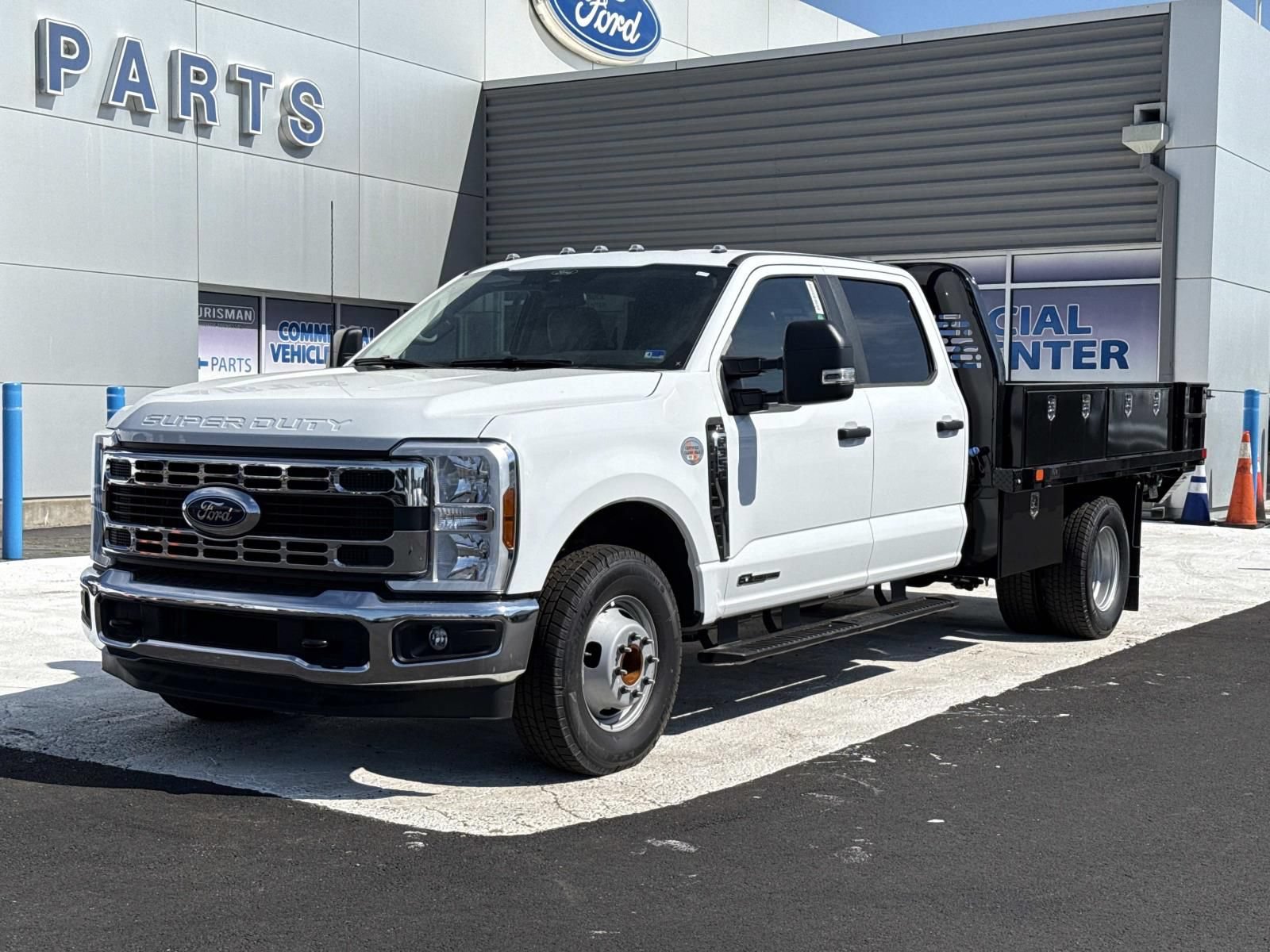 New 2026 Ford F350 XL w/ XL Chrome Package RWD image 7