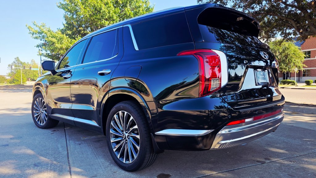 Used 2023 Hyundai Palisade Calligraphy AWD/4WD image 10