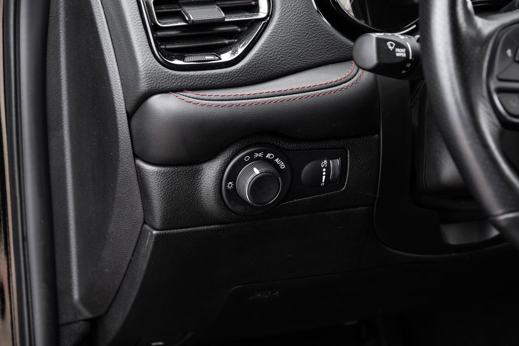 Used 2023 Dodge Durango GT w/ Blacktop Package AWD/4WD image 36