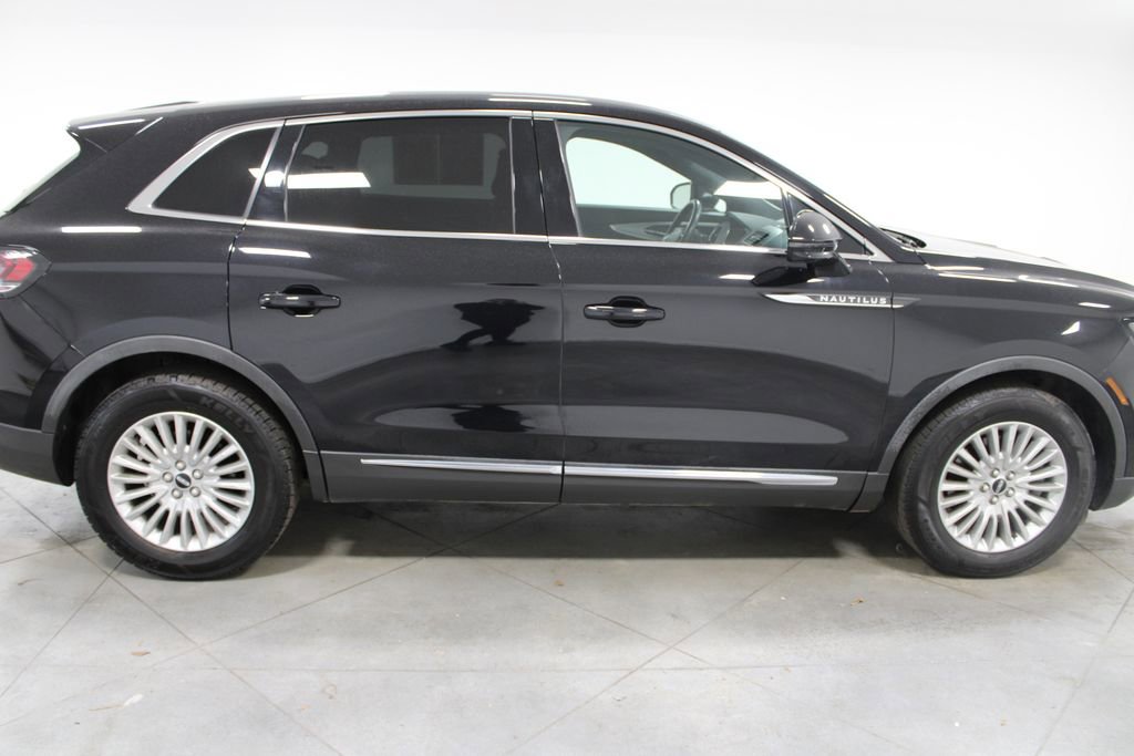 Used 2020 Lincoln Nautilus FWD image 10