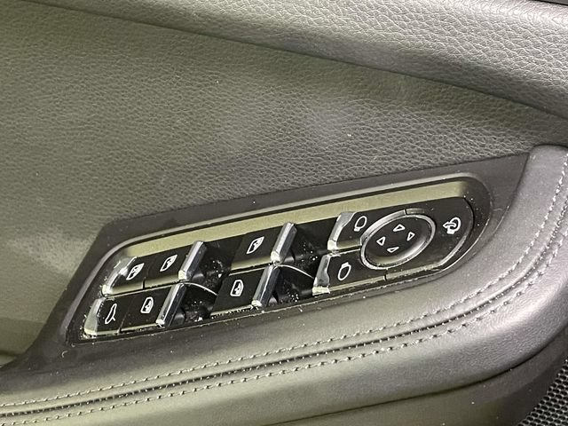 Certified 2023 Porsche Macan Turbo AWD/4WD image 36