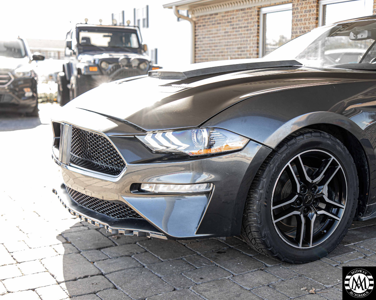 Used 2018 Ford Mustang Premium w/ Equipment Group 201A image 5