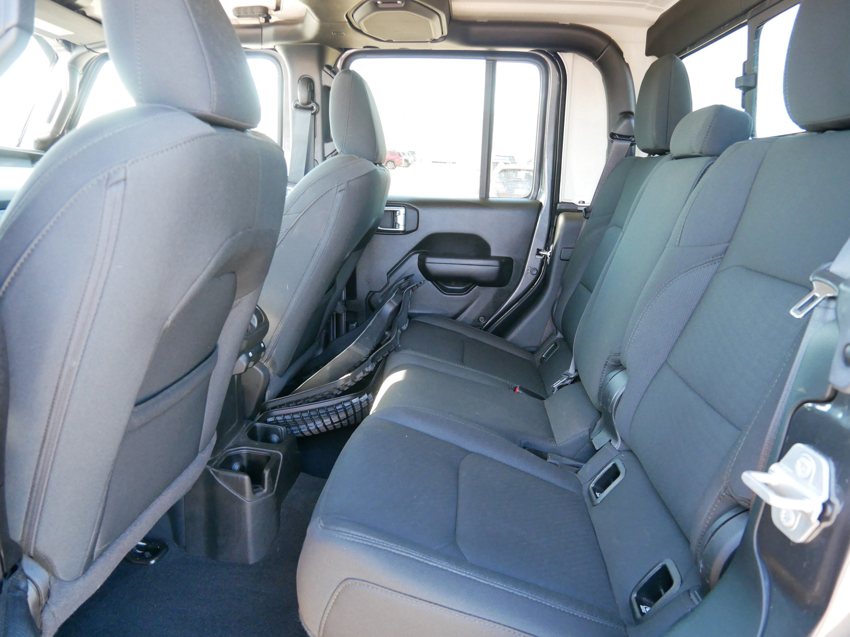 Used 2021 Jeep Gladiator Willys image 33