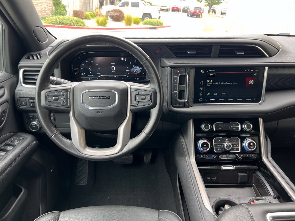 Used 2022 GMC Yukon Denali AWD/4WD image 19