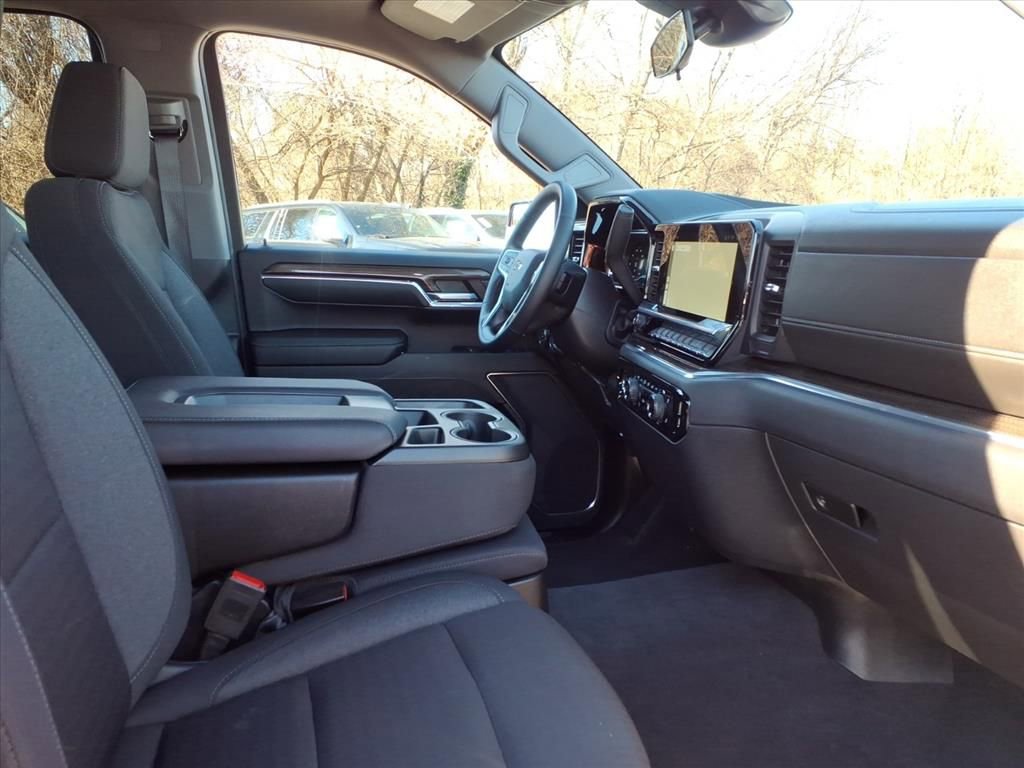 Used 2024 Chevrolet Silverado 1500 LT Trail Boss image 17