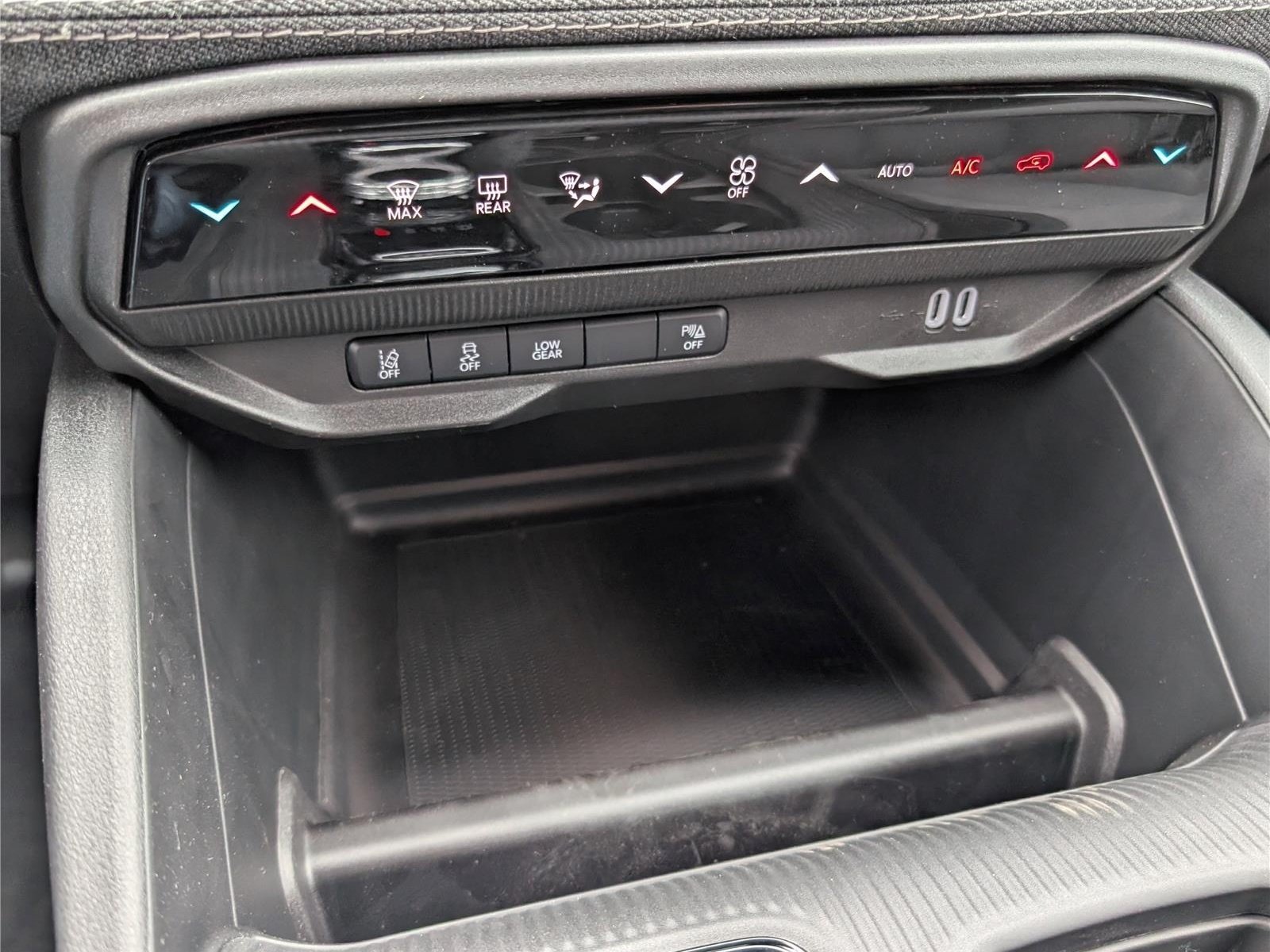 New 2026 Jeep Cherokee Laredo AWD/4WD image 21