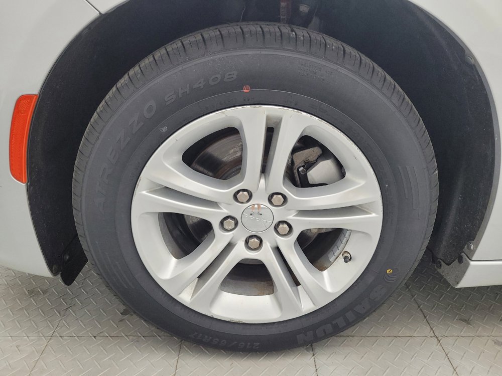 Used 2022 Dodge Charger SXT RWD image 31