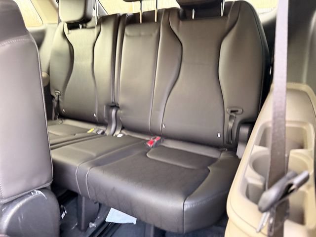 New 2026 Kia Carnival EX FWD image 10