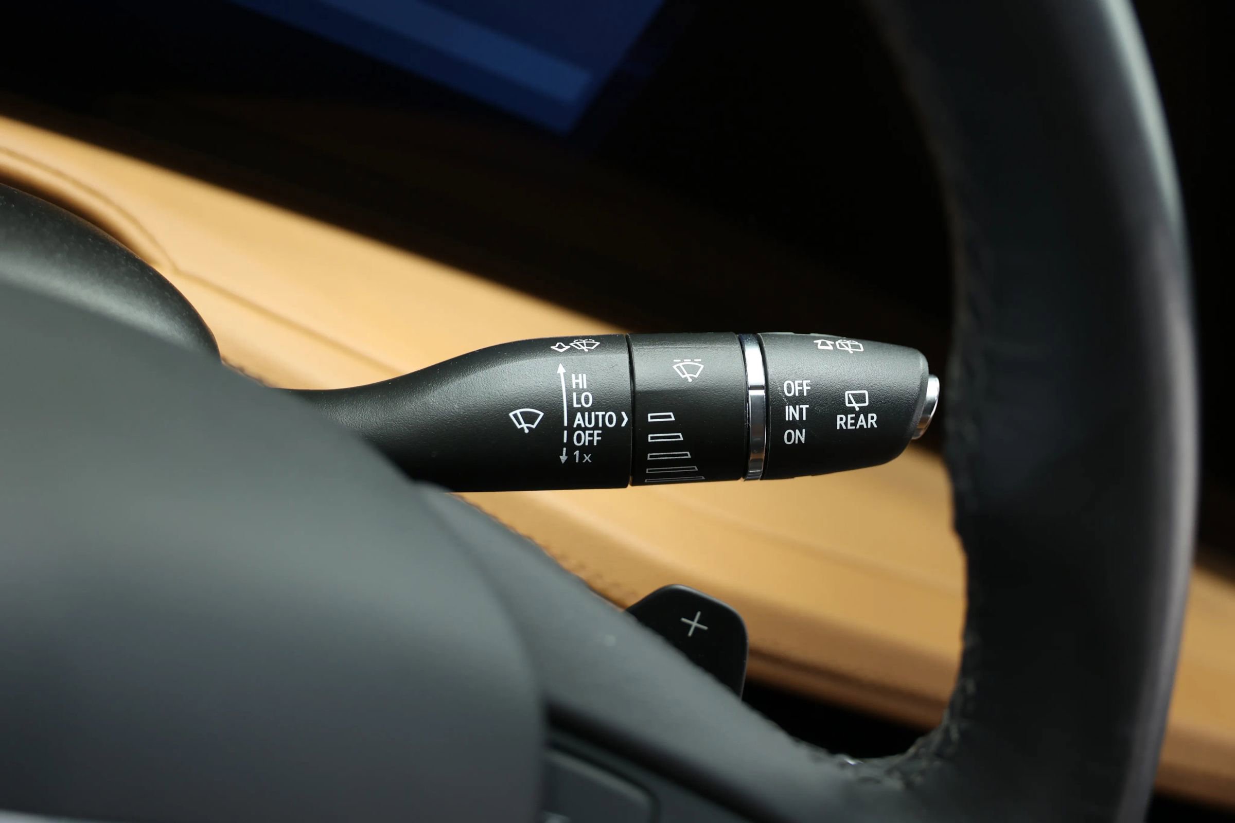 Used 2024 Cadillac XT4 Premium Luxury image 22