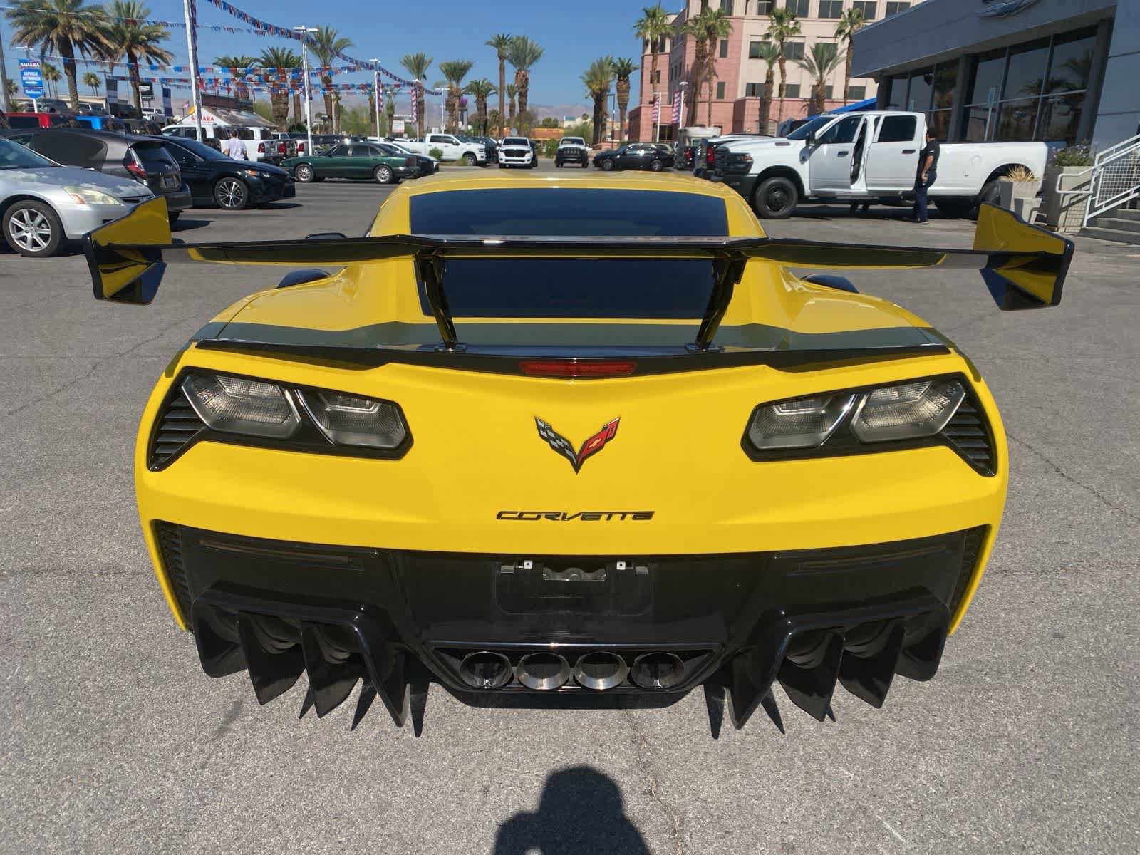 Used 2018 Chevrolet Corvette Z06 RWD image 8