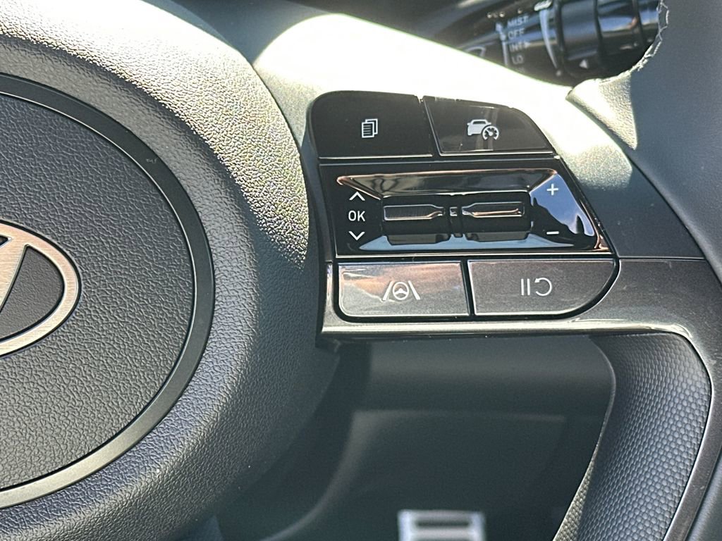 New 2025 Hyundai Elantra Sport image 25