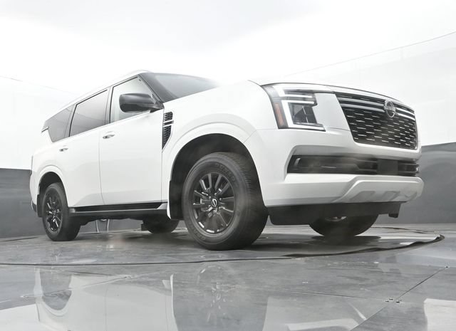 Used 2025 Nissan Armada SV AWD/4WD image 9