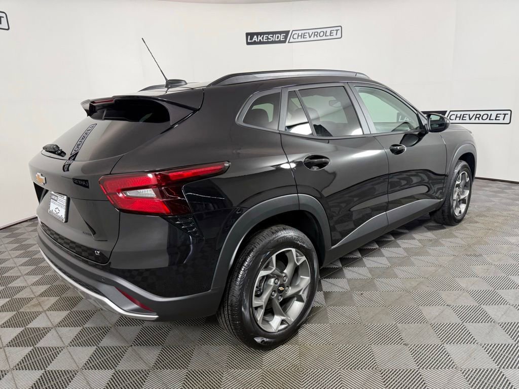 New 2026 Chevrolet Trax LT w/ Driver Confidence Package FWD image 6
