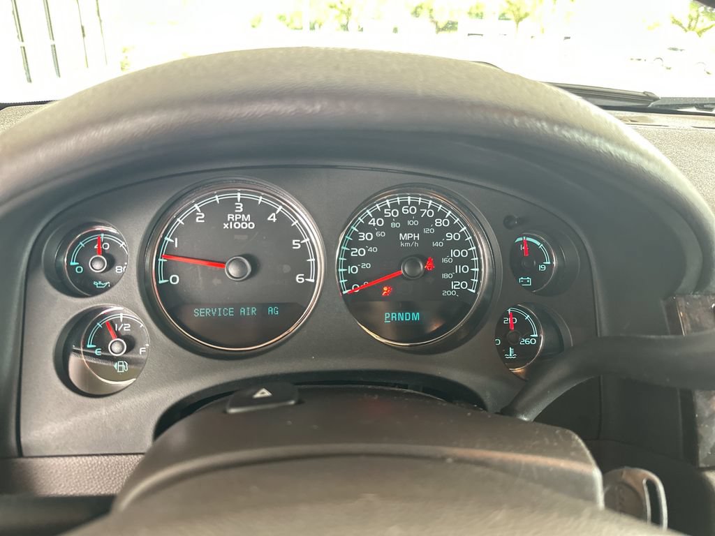Used 2014 GMC Yukon Denali RWD image 40