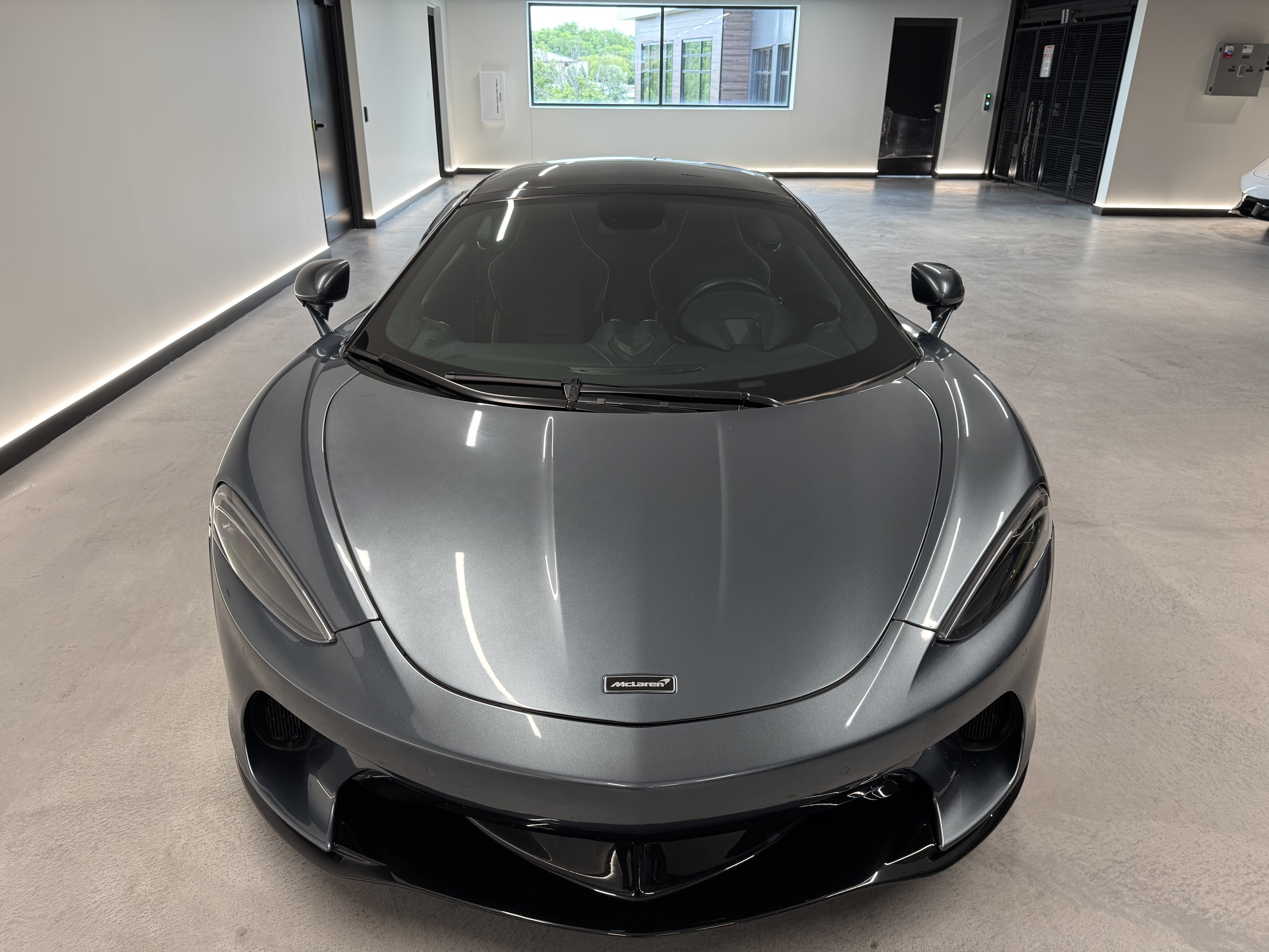 Used 2023 McLaren GT RWD image 6